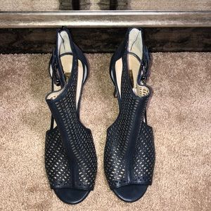 LOIUISE et Cie Olivia Cut Out Peep toe